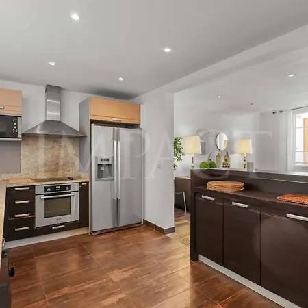 Ref 1994 - Croisette - 5 Mins To The Palais Apartman Cannes