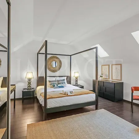 Ref 1994 - Croisette - 5 Mins To The Palais Cannes