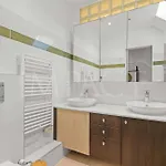 Ref 1994 - Croisette - 5 Mins To The Palais Appartement Cannes
