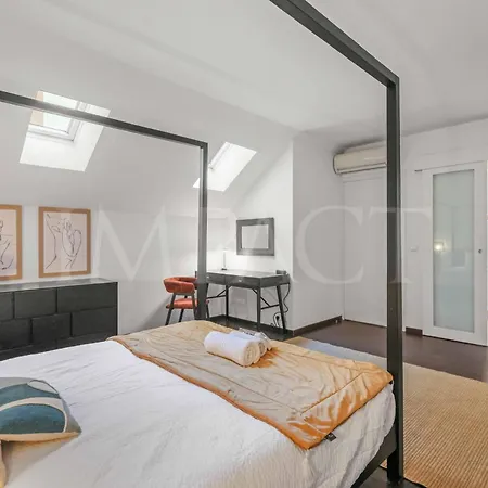 Ref 1994 - Croisette - 5 Mins To The Palais
