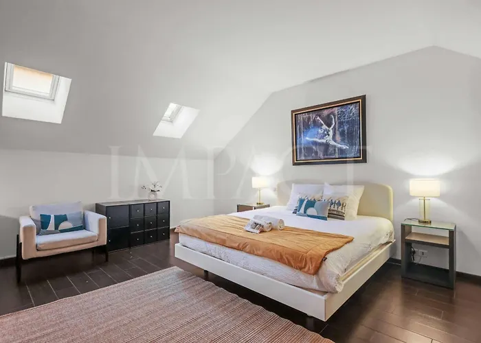 Ref 1994 - Croisette - 5 Mins To The Palais * Cannes