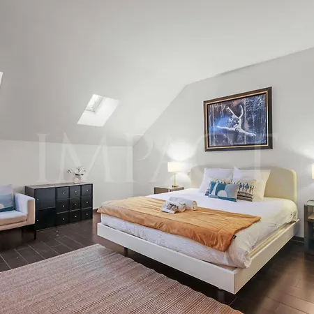 Ref 1994 - Croisette - 5 Mins To The Palais * كان